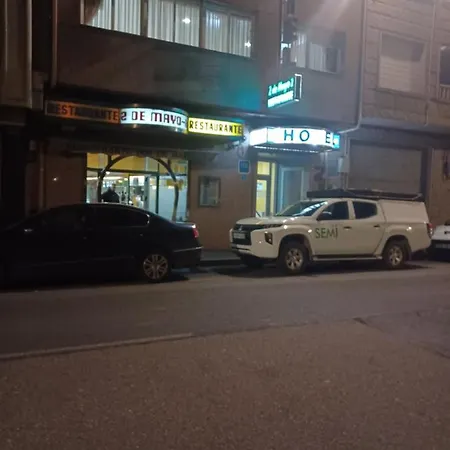 2 De Mayo 2 Hotel *