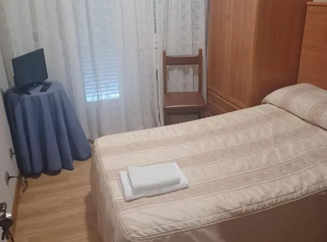 מלון 2 De Mayo 2 *